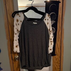 Maurices Charcoal and Cream Sunflower Sleeve Top